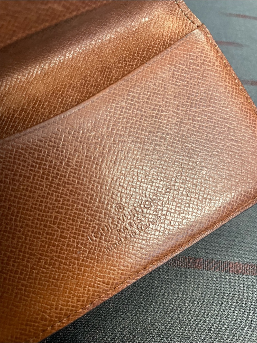 Louis Vuitton Monogram Card Case - Picture 12 of 12